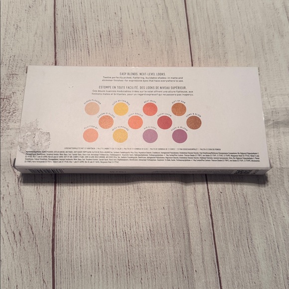 NWT Eyeshadow Bundle of 4 - Picture 13 of 16